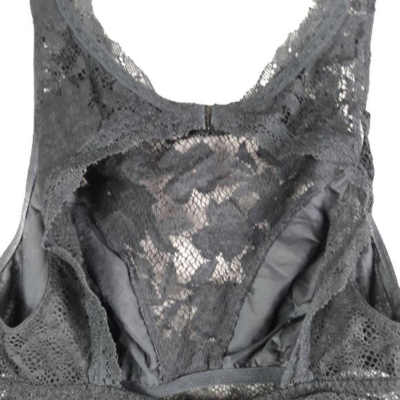 Victoria's Secret Black Lace Bralette Unpadded Size S/P/Ch C75 - Picture 5 of 11